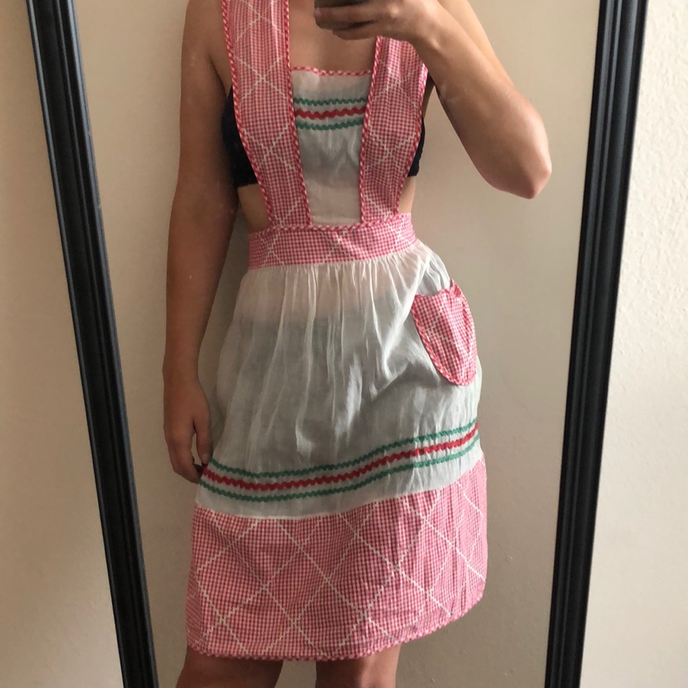 Vintage Handmade Cottagecore Apron - Picture 5 of 5